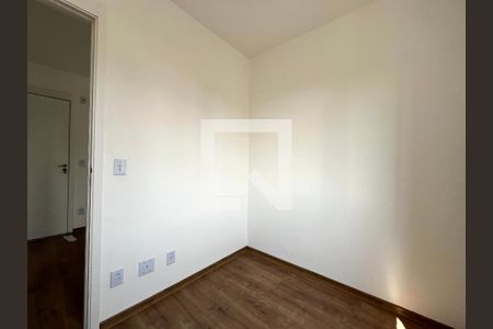 Quarto 2 de apartamento para alugar com 1 quarto, 34m² em Jardim Itacolomi, São Paulo