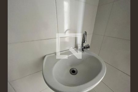 Apartamento para alugar com 34m², 1 quarto e sem vaga Apartamento para alugar com 34m², 1 quarto e sem vagaBanheiro