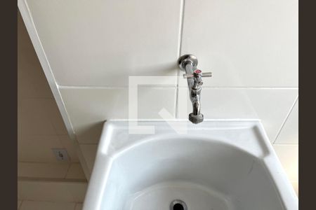 Área de Serviço de apartamento para alugar com 2 quartos, 34m² em Jardim Itacolomi, São Paulo