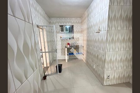 Cozinha de apartamento para alugar com 2 quartos, 75m² em Cascadura, Rio de Janeiro