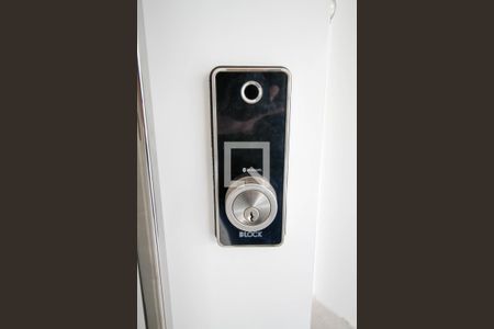 Apartamento à venda com 315m², 3 quartos e 3 vagas Apartamento à venda com 315m², 3 quartos e 3 vagasFechadura Eletrônica