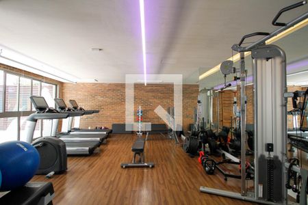 Apartamento à venda com 315m², 3 quartos e 3 vagas Apartamento à venda com 315m², 3 quartos e 3 vagasÁrea Comum - Academia