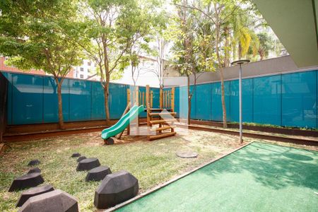 Apartamento à venda com 315m², 3 quartos e 3 vagas Apartamento à venda com 315m², 3 quartos e 3 vagasÁrea Comum - Playground