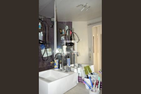 Apartamento à venda com 55m², 1 quarto e 1 vagaBanheiro Suíte