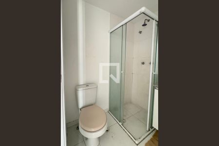 Banheiro de apartamento para alugar com 1 quarto, 36m² em Tamboré, Barueri