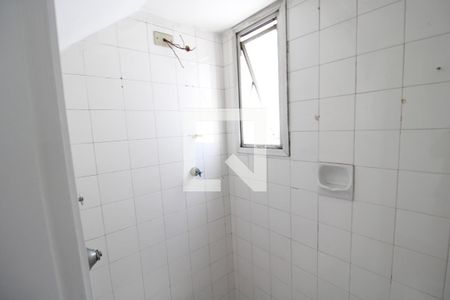 Apartamento à venda com 90m², 3 quartos e 1 vagaÁrea de Serviço - Banheiro