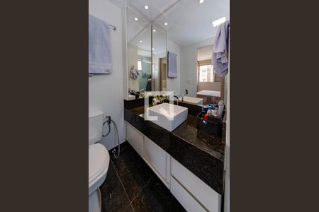 Apartamento à venda com 234m², 4 quartos e 3 vagasBanheiro suíte