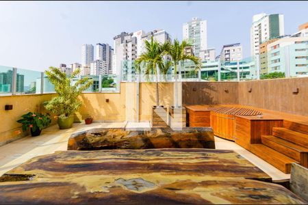 Apartamento à venda com 234m², 4 quartos e 3 vagasÁrea externa