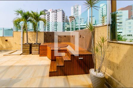 Apartamento à venda com 234m², 4 quartos e 3 vagasÁrea externa