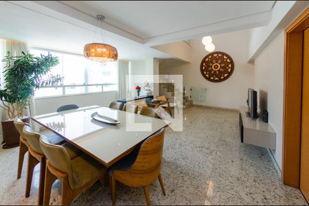 Apartamento à venda com 234m², 4 quartos e 3 vagasSala