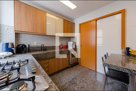 Apartamento à venda com 234m², 4 quartos e 3 vagasCozinha