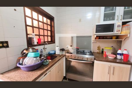 Casa à venda com 230m², 3 quartos e 4 vagas Casa à venda com 230m², 3 quartos e 4 vagasCozinha