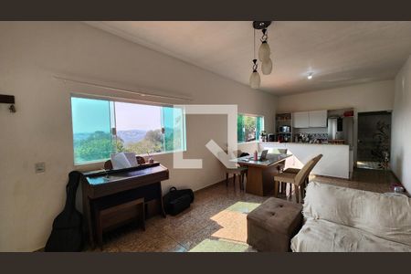 Casa à venda com 320m², 2 quartos e sem vagaEdícula 2