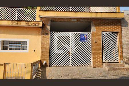 Casa à venda com 320m², 2 quartos e sem vagaFachada