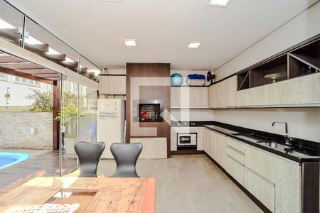 Casa à venda com 190m², 3 quartos e 3 vagas Casa à venda com 190m², 3 quartos e 3 vagasEspaço Gourmet