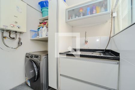 Casa à venda com 190m², 3 quartos e 3 vagas Casa à venda com 190m², 3 quartos e 3 vagasÁrea de Serviço