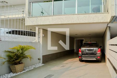 Casa à venda com 190m², 3 quartos e 3 vagas Casa à venda com 190m², 3 quartos e 3 vagasGaragem