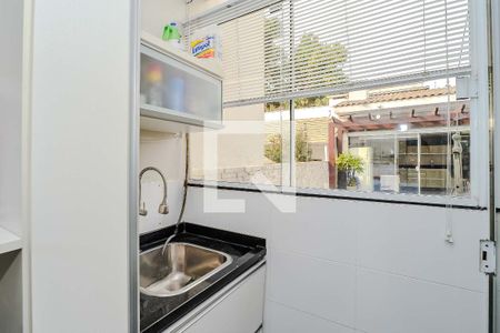 Casa à venda com 190m², 3 quartos e 3 vagas Casa à venda com 190m², 3 quartos e 3 vagasÁrea de Serviço