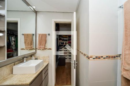 Casa à venda com 190m², 3 quartos e 3 vagas Casa à venda com 190m², 3 quartos e 3 vagasBanheiro da Suíte