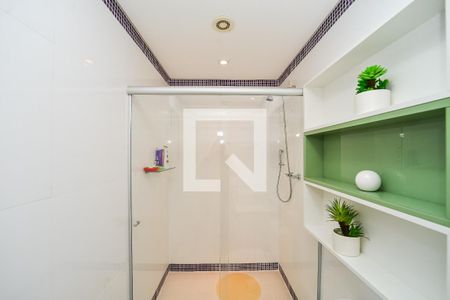 Casa à venda com 190m², 3 quartos e 3 vagas Casa à venda com 190m², 3 quartos e 3 vagasBanheiro Social