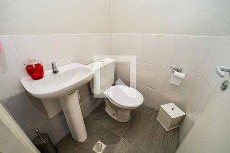 Casa à venda com 190m², 3 quartos e 3 vagas Casa à venda com 190m², 3 quartos e 3 vagasBanheiro de serviço