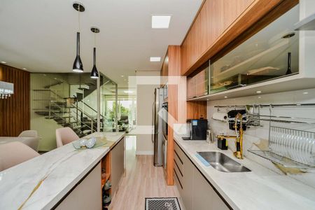 Casa à venda com 190m², 3 quartos e 3 vagas Casa à venda com 190m², 3 quartos e 3 vagasCozinha