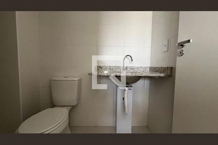 Apartamento à venda com 24m², 1 quarto e sem vaga Apartamento à venda com 24m², 1 quarto e sem vagaBanheiro da Suíte