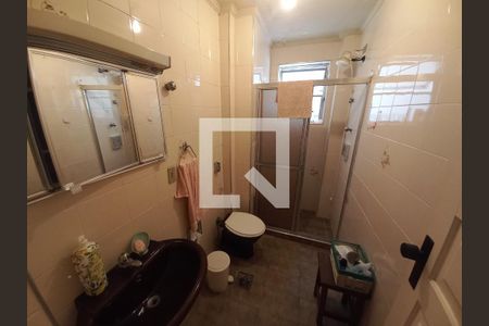 Banheiro  de apartamento para alugar com 2 quartos, 72m² em Itararé, São Vicente