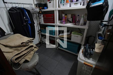 Casa de condomínio à venda com 262m², 3 quartos e 1 vagaQuarto de Serviço