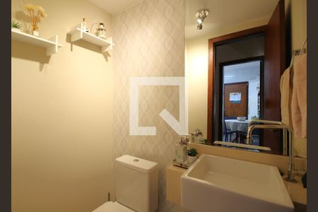 Casa de condomínio à venda com 262m², 3 quartos e 1 vagaLavabo