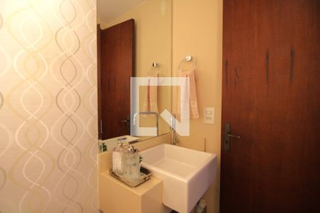 Casa de condomínio à venda com 262m², 3 quartos e 1 vagaLavabo