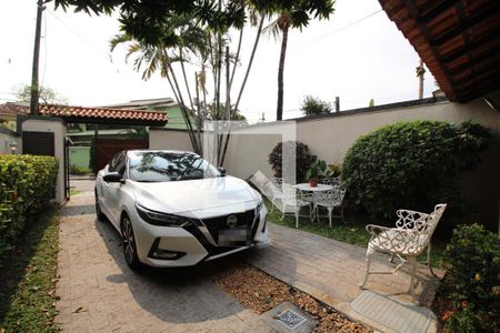 Casa de condomínio à venda com 262m², 3 quartos e 1 vaga Casa de condomínio à venda com 262m², 3 quartos e 1 vagaÁrea Externa Frente - Garagem