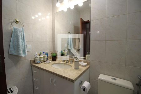 Casa de condomínio à venda com 262m², 3 quartos e 1 vagaBanheiro Social