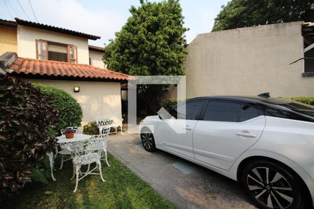 Casa de condomínio à venda com 262m², 3 quartos e 1 vagaÁrea Externa Frente - Garagem