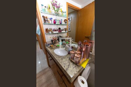 Apartamento à venda com 117m², 3 quartos e 2 vagas Apartamento à venda com 117m², 3 quartos e 2 vagasBanheiro da Suíte