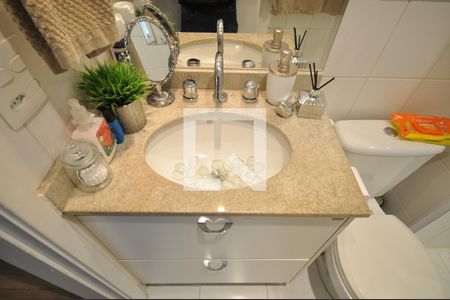 Apartamento à venda com 80m², 2 quartos e 1 vagaBanheiro Social