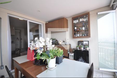 Apartamento à venda com 80m², 2 quartos e 1 vagaSacada Gourmet