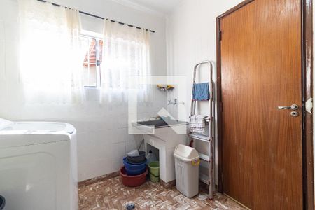 Casa à venda com 200m², 3 quartos e 3 vagasLavanderia