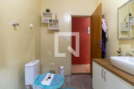 Casa à venda com 200m², 3 quartos e 3 vagasBanheiro 1