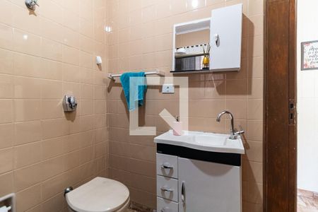 Casa à venda com 200m², 3 quartos e 3 vagasBanheiro 2