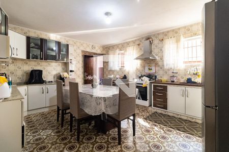 Casa à venda com 200m², 3 quartos e 3 vagasCozinha