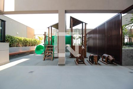 Apartamento à venda com 163m², 4 quartos e 2 vagas Apartamento à venda com 163m², 4 quartos e 2 vagasÁrea comum - Playground