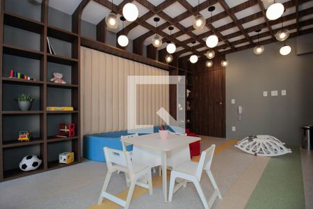 Apartamento à venda com 163m², 4 quartos e 2 vagas Apartamento à venda com 163m², 4 quartos e 2 vagasBrinquedoteca