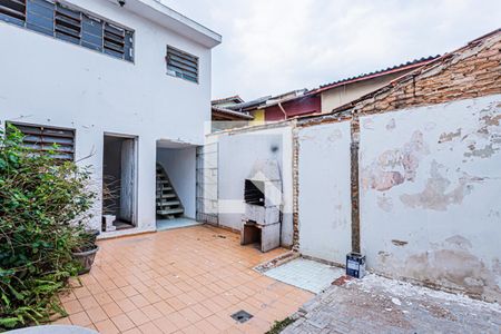 Casa à venda com 150m², 3 quartos e 2 vagas Casa à venda com 150m², 3 quartos e 2 vagasQuintal e churrasqueira
