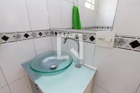 Apartamento para alugar com 52m², 2 quartos e sem vagaBanheiro