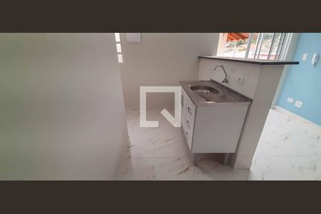 Cozinha de casa para alugar com 1 quarto, 26m² em Umuarama, Osasco