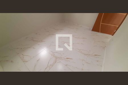 Quarto de casa para alugar com 1 quarto, 26m² em Umuarama, Osasco