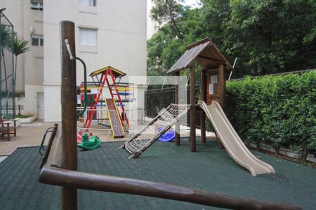 Apartamento à venda com 82m², 3 quartos e 1 vaga Apartamento à venda com 82m², 3 quartos e 1 vagaÁrea comum - Playground