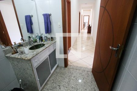 Casa à venda com 600m², 4 quartos e 4 vagasBanheiro Social