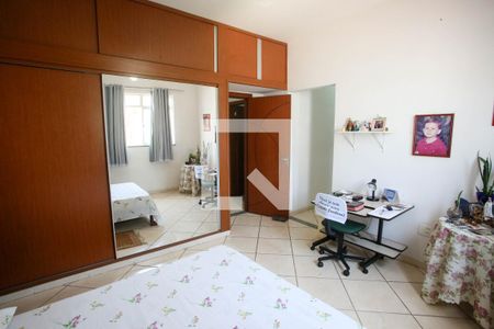 Casa à venda com 600m², 4 quartos e 4 vagasQuarto Suíte